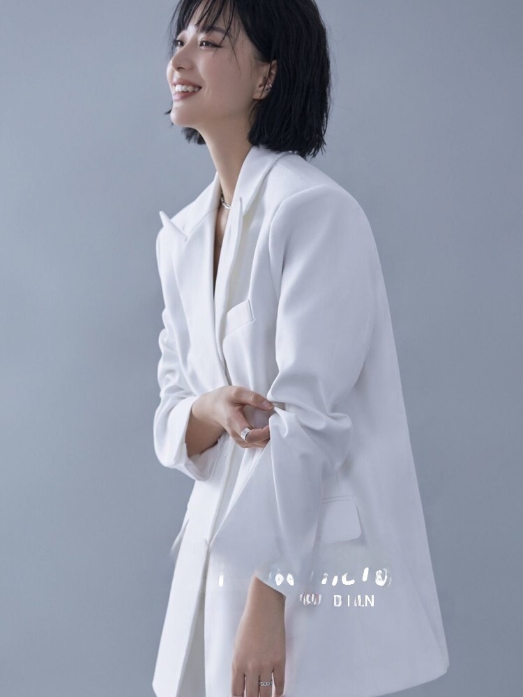 White Suit Theme Fashion Magaz - Ethnic Fashion Magazine review and price